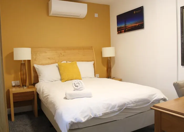 Park Hotel & Apartments