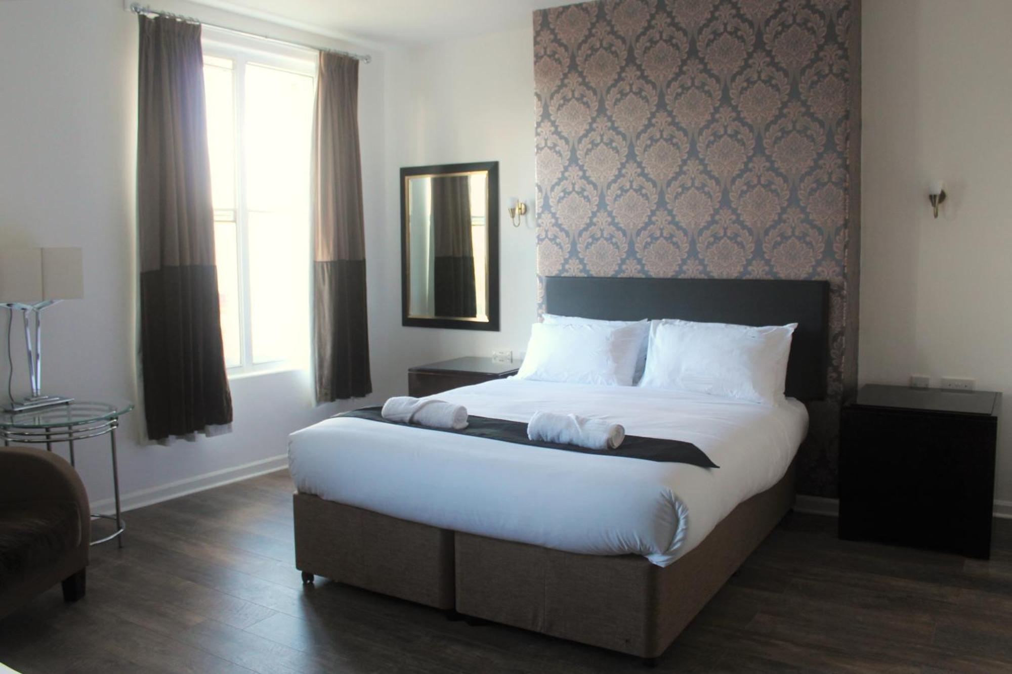 Hotel Park &